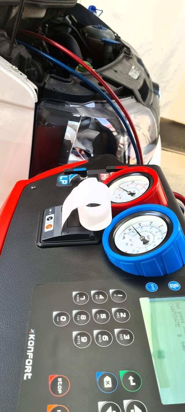 echipament-service-auto-strejnicu